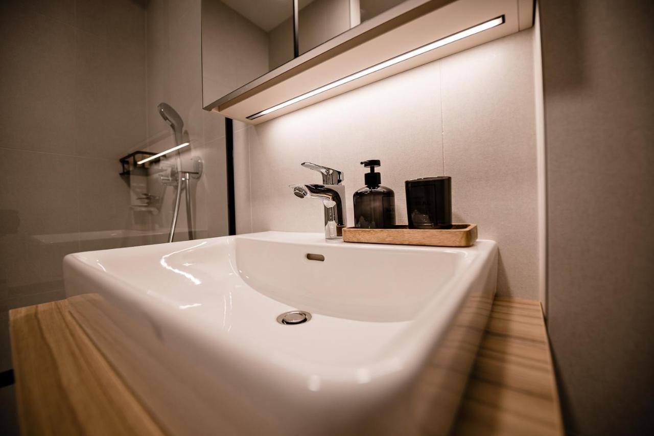 Sodoben Apartma V Centru Ljubljane Любляна Екстер'єр фото